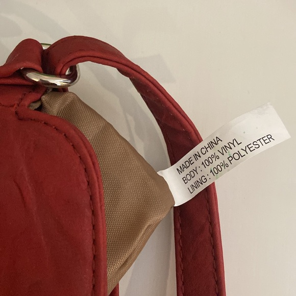 Koltov Red Faux Leather Purse With Shoulder Strap - Picture 6 of 6